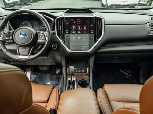 Used 2023 Subaru Ascent Touring image 9