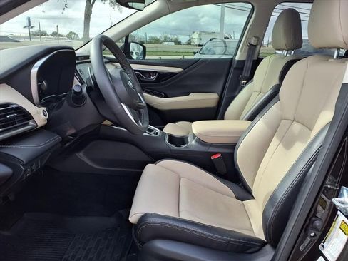Used 2025 Subaru Outback Limited image 9