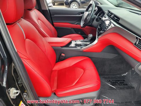 Certified 2019 Toyota Camry XSE FWD image 15