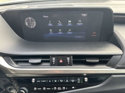 Used 2020 Lexus ES 350 w/ Premium Package image 14