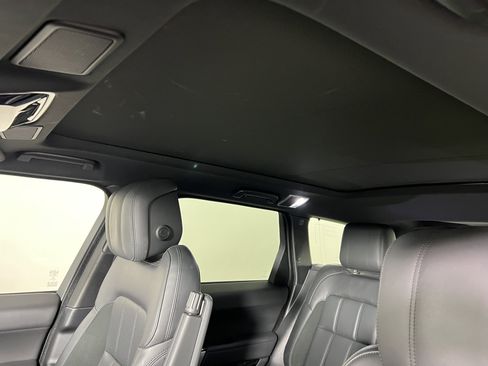 Used 2022 Land Rover Range Rover Sport HST image 19