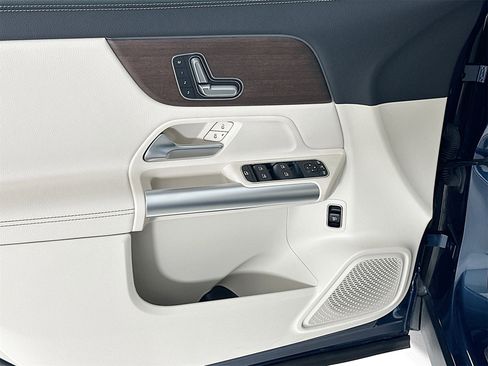 Certified 2023 Mercedes-Benz GLA 250 image 18