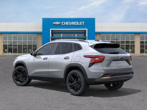 New 2026 Chevrolet Trax ACTIV FWD image 3