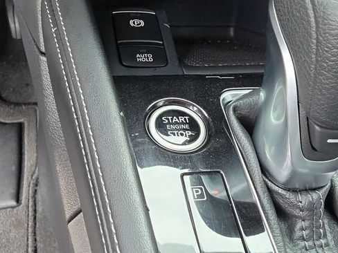 Certified 2024 Nissan Kicks SR w/ SR Premium Package FWD image 26