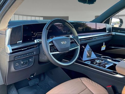 New 2026 Cadillac Escalade ESV Luxury w/ Touring Package AWD/4WD image 6