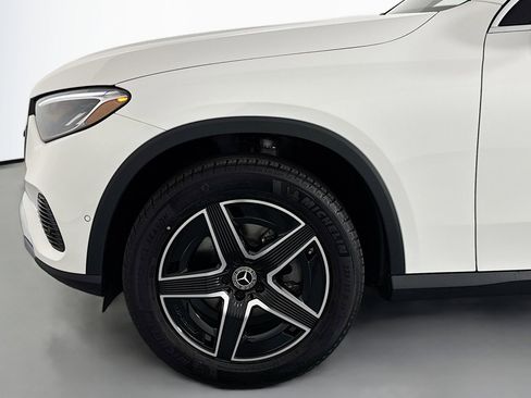 New 2026 Mercedes-Benz GLC 300 image 9