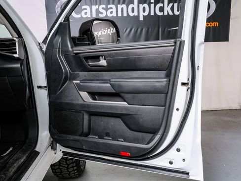 Used 2022 Toyota Tundra SR5 w/ SR5 Convenience Package image 35