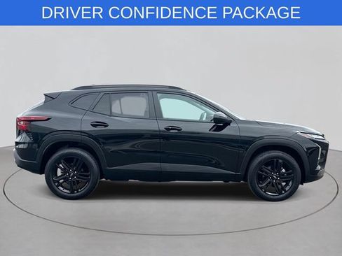 Used 2025 Chevrolet Trax ACTIV w/ Driver Confidence Package FWD image 34