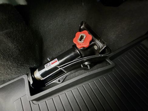 Used 2025 Chevrolet Silverado 1500 Custom Trail Boss image 32