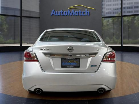 Used 2014 Nissan Altima 2.5 S image 9
