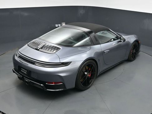 Certified 2026 Porsche 911 Targa 4 GTS w/ Premium Package AWD/4WD image 19