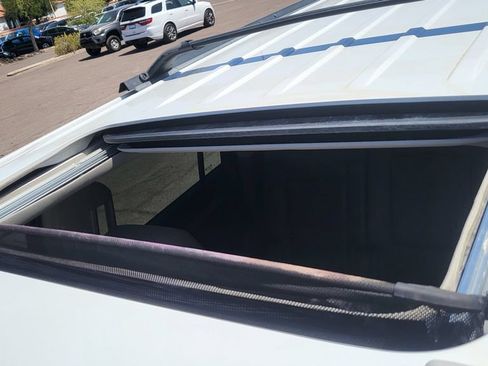 Used 2017 Chevrolet Suburban LT RWD image 47
