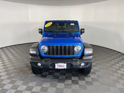 Used 2026 Jeep Wrangler Unlimited Sport AWD/4WD image 2