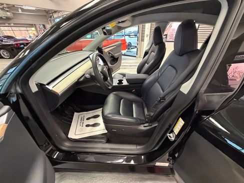 Used 2023 Tesla Model Y Long Range AWD/4WD image 52