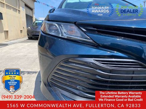 Used 2018 Toyota Camry LE FWD image 15