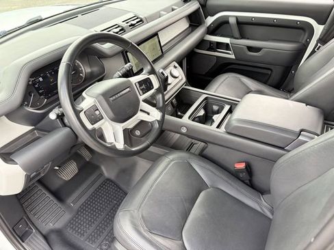 Used 2023 Land Rover Defender 110 SE AWD/4WD image 5