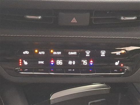 Used 2021 Buick Envision Essence w/ Sport Touring Package image 15