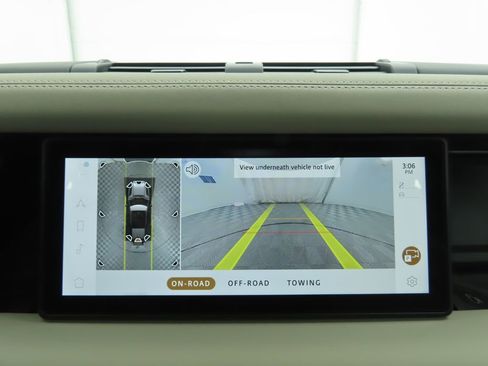 Used 2024 Land Rover Defender 110 X-Dynamic SE image 15