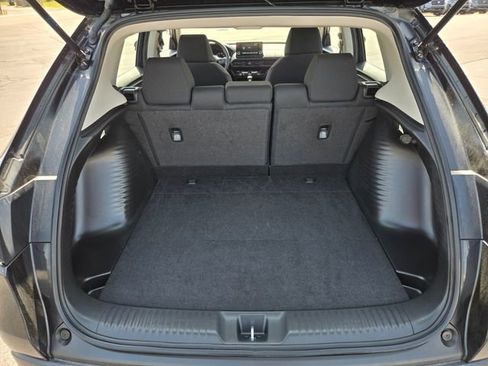 Used 2023 Honda HR-V LX image 16