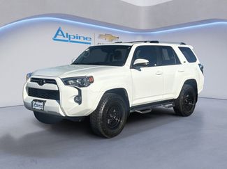 Used 2021 Toyota 4Runner SR5 Premium w/ Moonroof Package AWD/4WD video 1