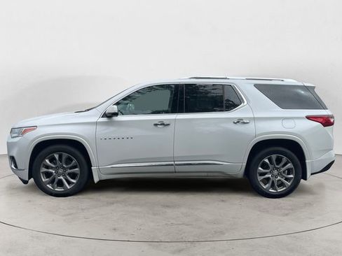 Used 2019 Chevrolet Traverse Premier AWD/4WD image 2