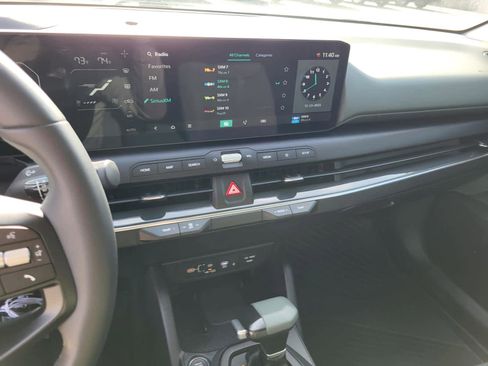 Used 2025 Kia K4 EX image 20