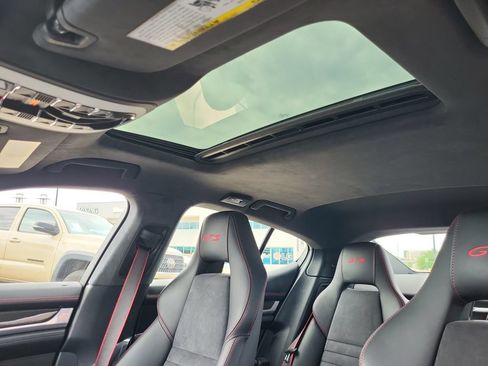 Used 2016 Porsche Panamera GTS AWD/4WD image 35