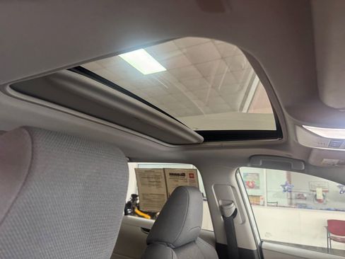 Used 2025 Toyota RAV4 XLE w/ Convenience Package image 20