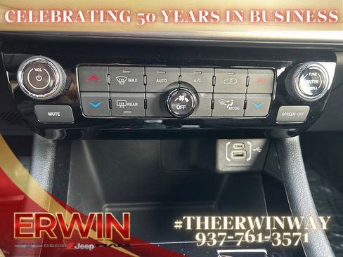 Certified 2024 Jeep Compass Limited image 23