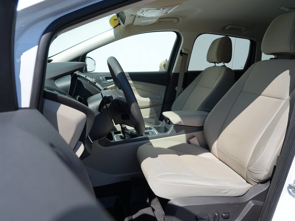 Used 2017 Ford Escape SE AWD/4WD image 12