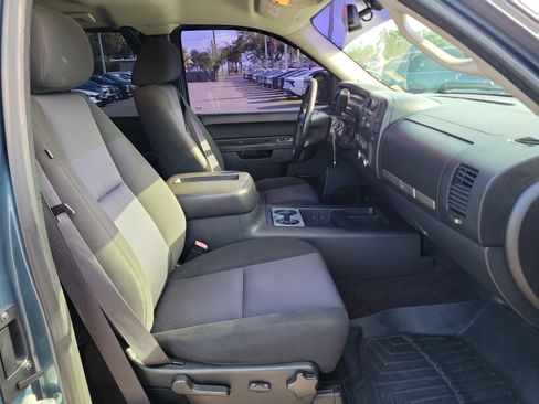 Used 2010 GMC Sierra 1500 SLE AWD/4WD image 7