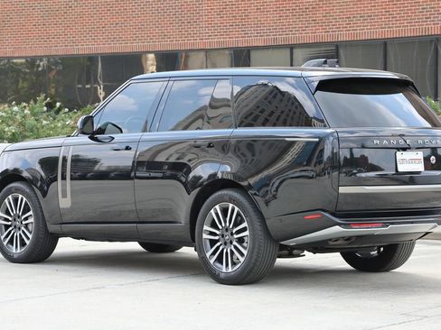 Certified 2023 Land Rover Range Rover SE AWD/4WD image 2