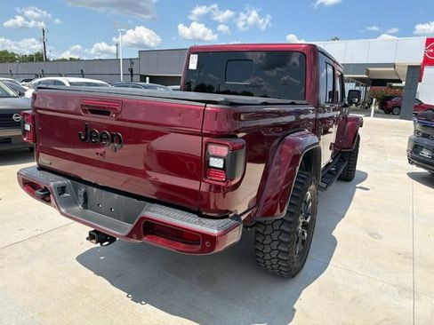 Used 2021 Jeep Gladiator Overland AWD/4WD image 4