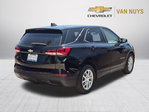 Used 2023 Chevrolet Equinox LS FWD image 5