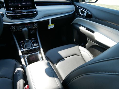New 2026 Jeep Compass Limited AWD/4WD image 11