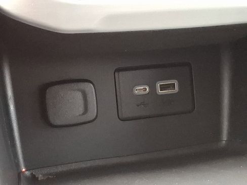 Used 2023 GMC Acadia SLE w/ Driver Convenience Package image 25