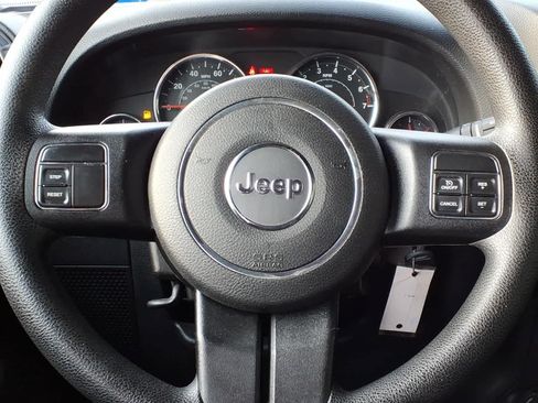 Used 2015 Jeep Wrangler Unlimited Sport AWD/4WD image 17