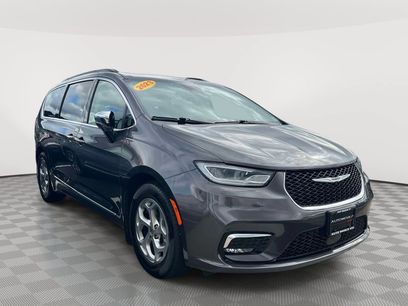 Used 2023 Chrysler Pacifica Limited
