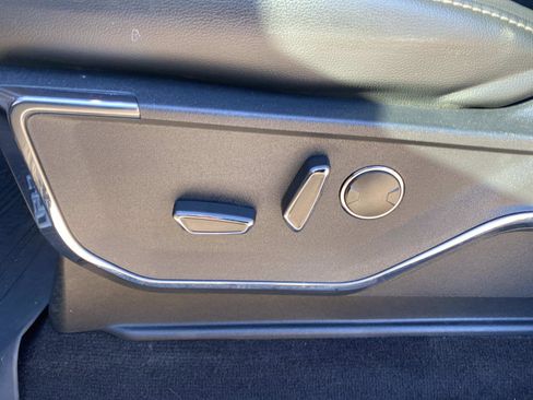 Used 2021 Ford F150 Lariat w/ Equipment Group 502A High image 26