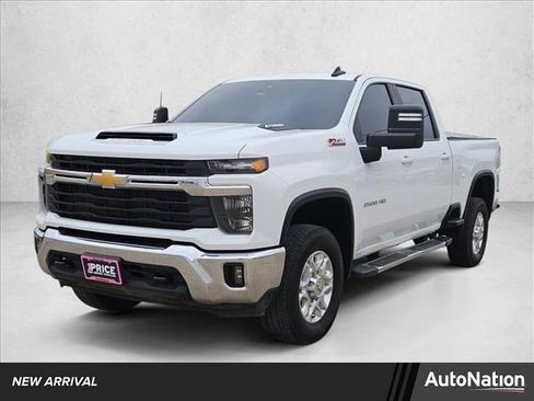 Used 2024 Chevrolet Silverado 2500 LT AWD/4WD image 1