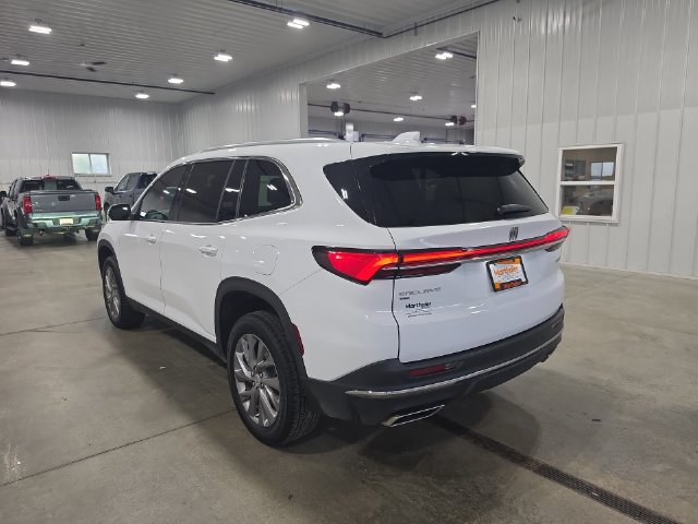 Used 2026 Buick Enclave Preferred AWD/4WD image 6