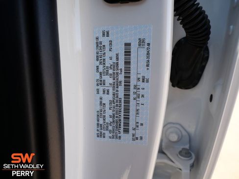 New 2026 Ford F250 Lariat w/ FX4 Off-Road Package image 25