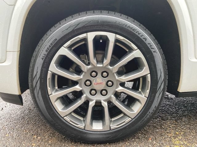 Used 2023 GMC Acadia Denali FWD image 32