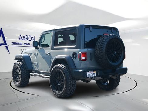 Used 2022 Jeep Wrangler Sport AWD/4WD image 2