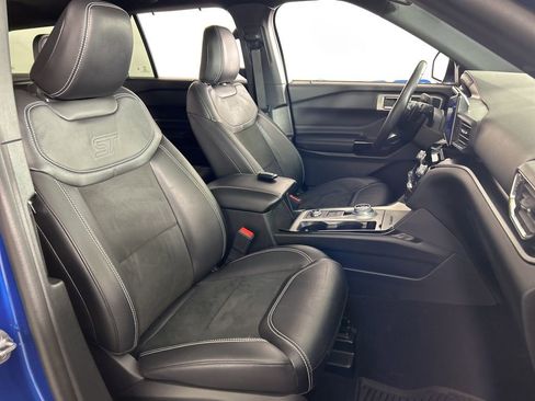 Used 2021 Ford Explorer ST w/ ST Street Pack image 27