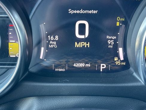 Used 2022 Jeep Wrangler Unlimited Sahara AWD/4WD image 36
