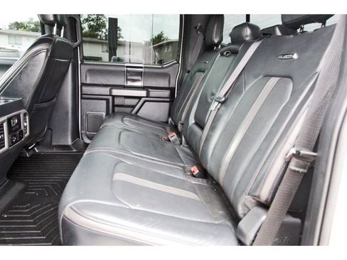 Used 2022 Ford F250 Platinum w/ FX4 Off-Road Package AWD/4WD image 12