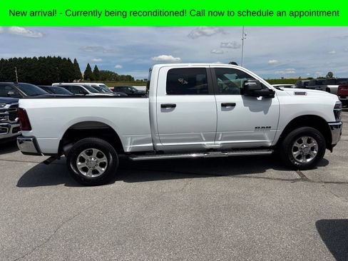 Used 2026 RAM 2500 Big Horn AWD/4WD image 2