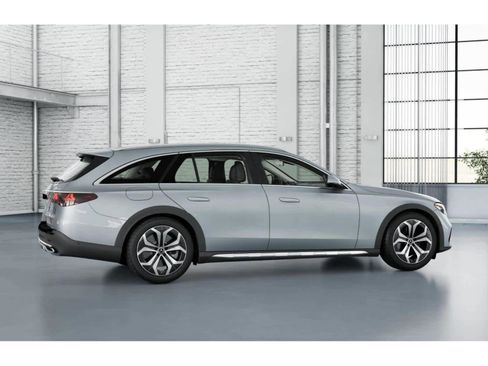 Used 2025 Mercedes-Benz E 450 4MATIC All-Terrain Wagon image 35