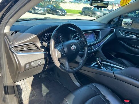Used 2020 Buick Enclave Avenir w/ Avenir Technology Package AWD/4WD image 18